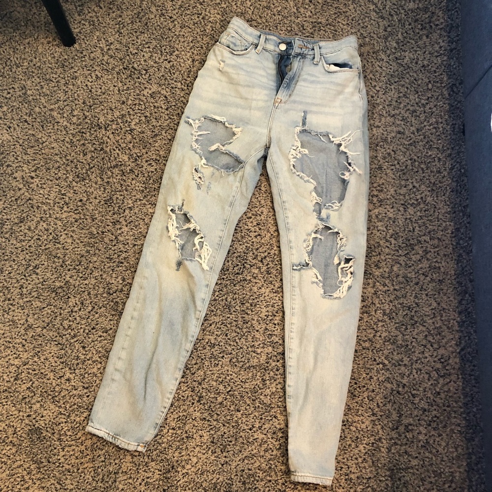 UO BDG Mom High Rise Jeans. Size 25W.
